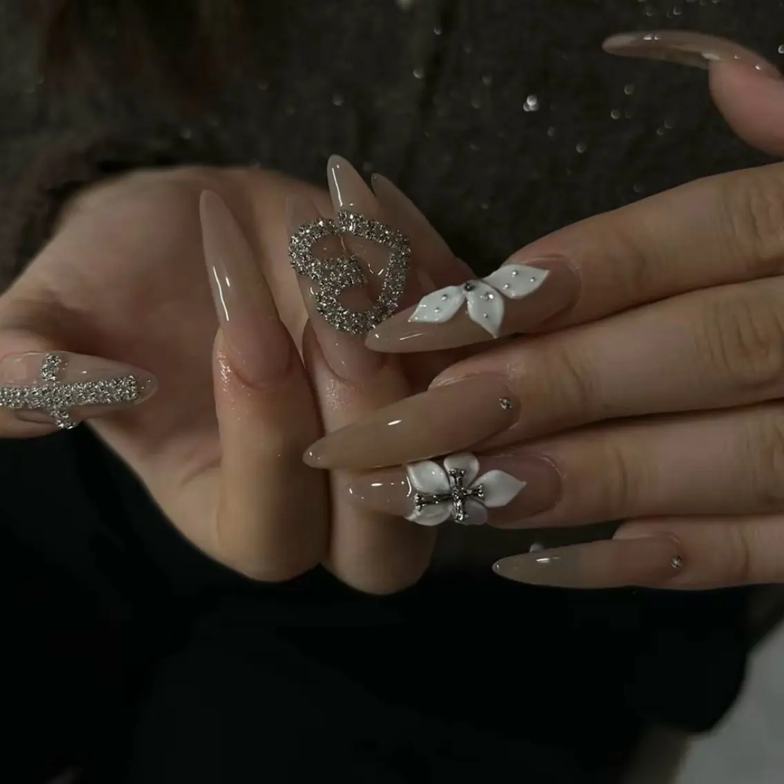 ネイル ハンドネイル Luna Gladeのネイルデザイン