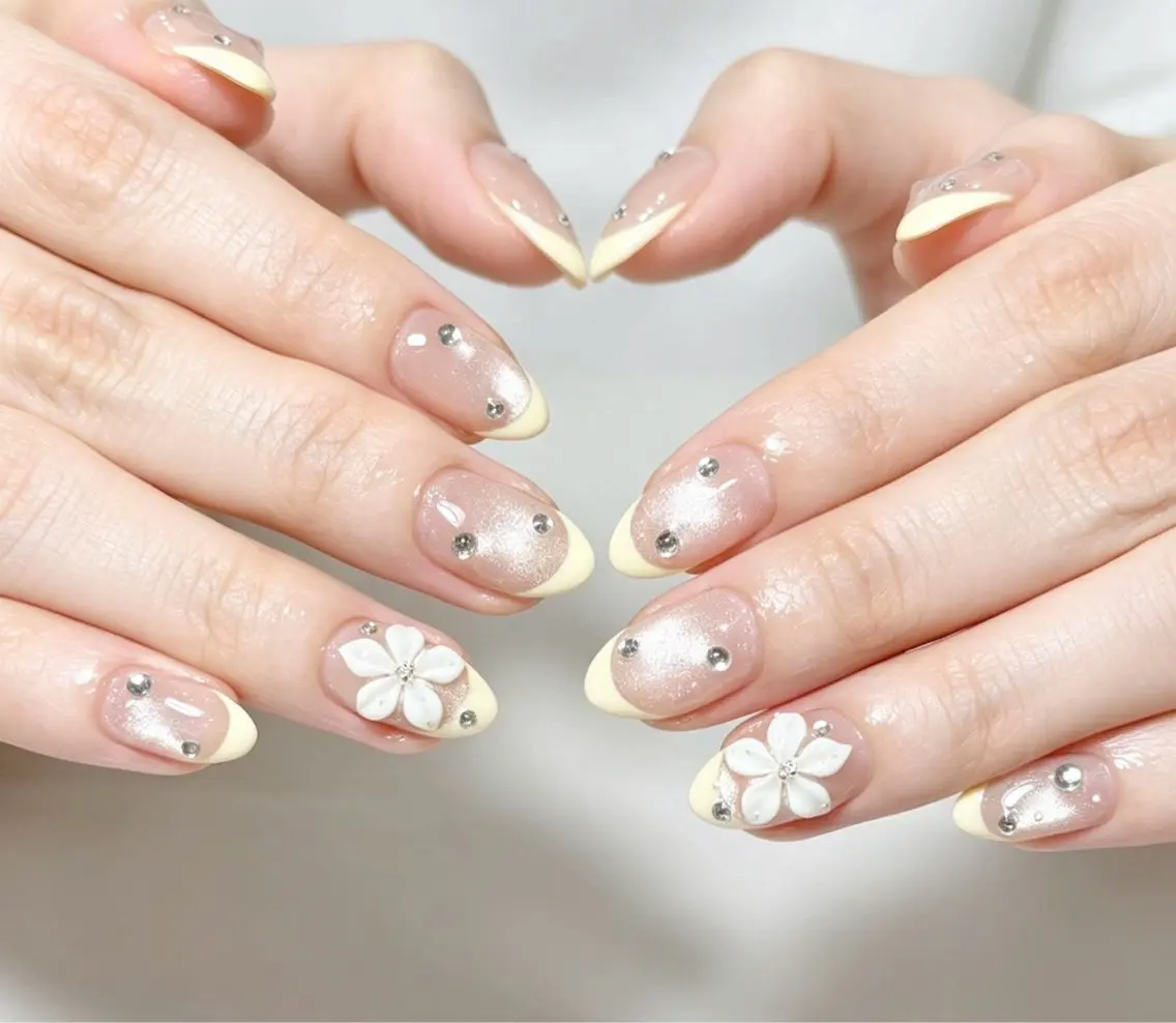 ネイル ハンドネイル ハンドケア 🍑 momo_nailのネイルデザイン