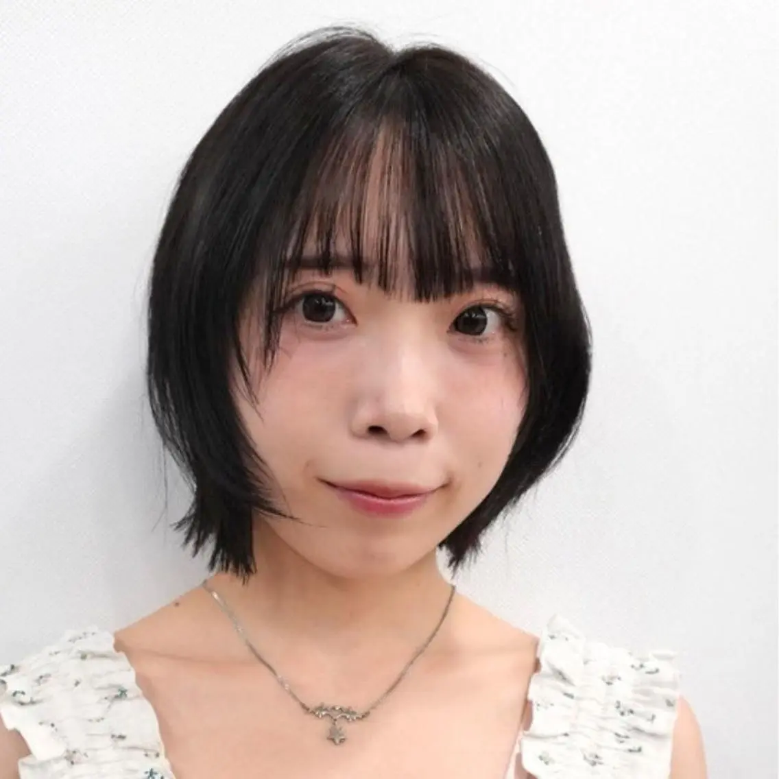 ミディアム ボブ 小顔カット Endearing 銀座/レイヤーカットのヘアスタイル
