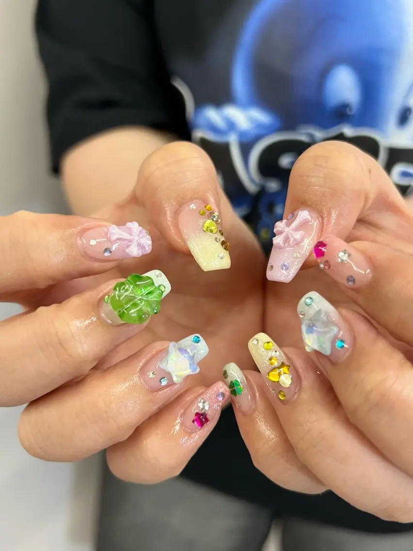 ネイル ジェルネイル マグネットネイル ニュアンスネイル パラジェル リボン ハンドネイル ハンドケア Bana_ Nailのネイルデザイン
