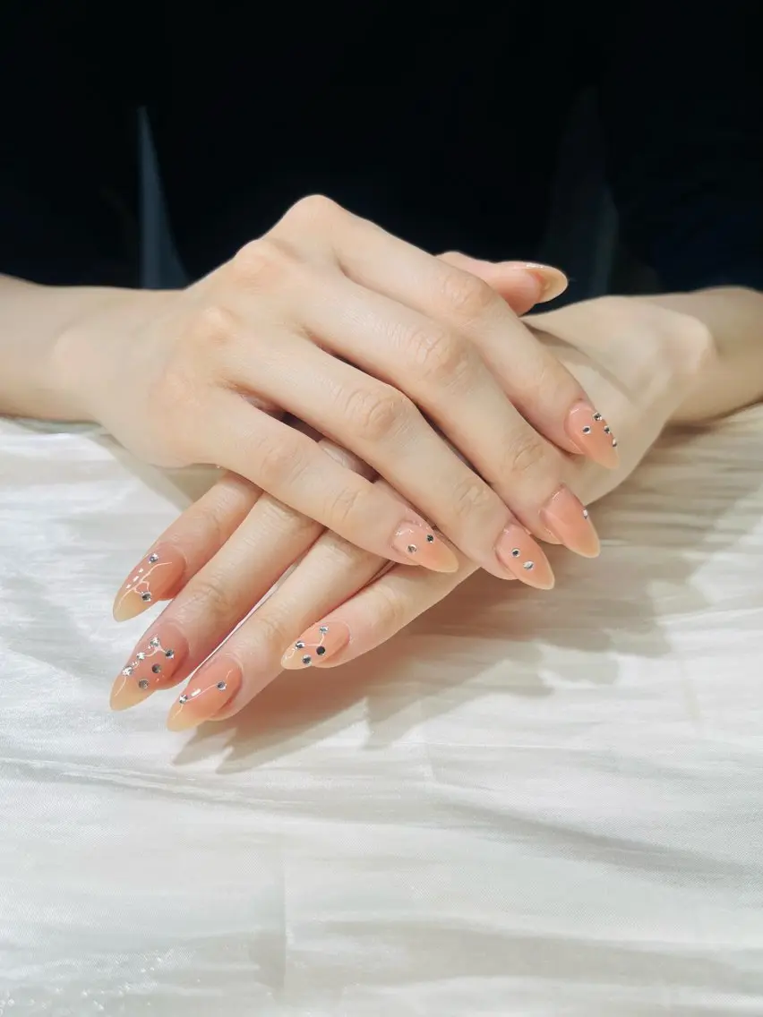 ネイル SNOW LITのネイルデザイン