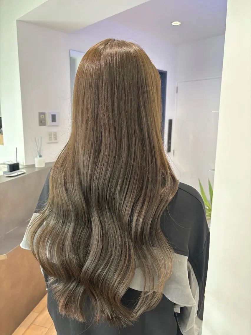 ロング カラー ブリーチ ブリーチなしカラー ブリーチ透明感カラー 🍀mizuki🍀のヘアスタイル