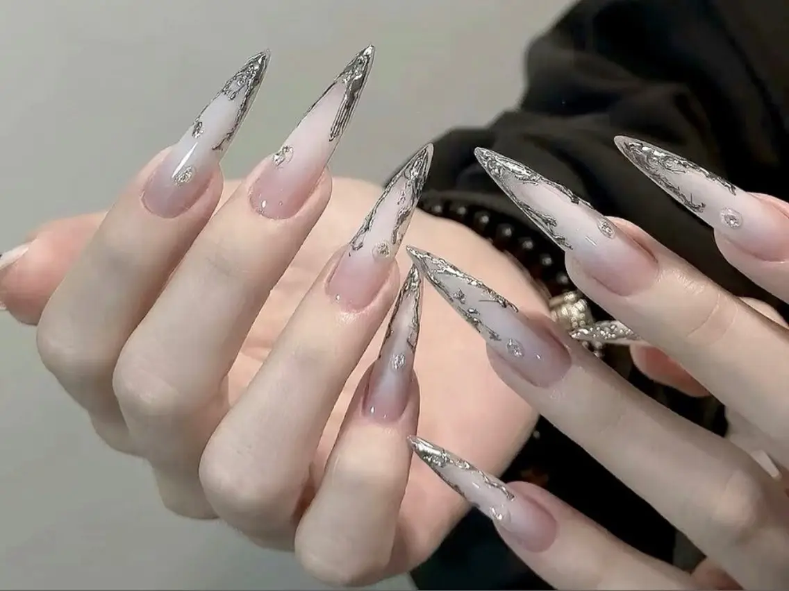 ネイル オーロラネイル フットネイル 韓国ネイル ラメ(グリッター) ラメグラデーション Luna nail salon新小岩のネイルデザイン