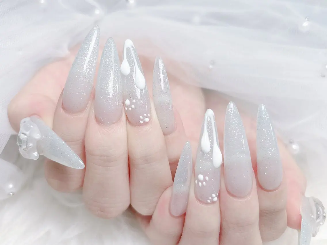 ネイル キラキラネイル スカルプネイル ハンドネイル MoMoA Nail ネイル長さ出し専門店のネイルデザイン