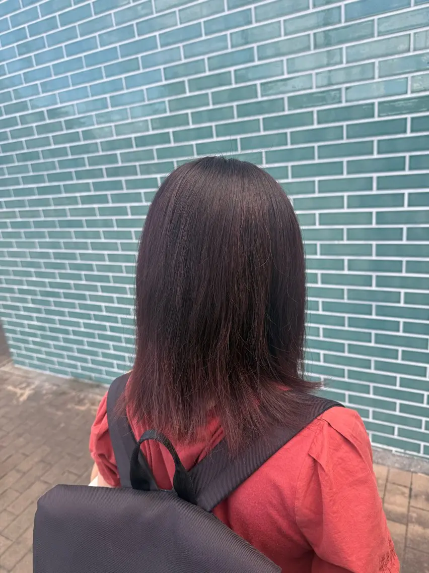 カラー 岩永 向日葵のヘアスタイル