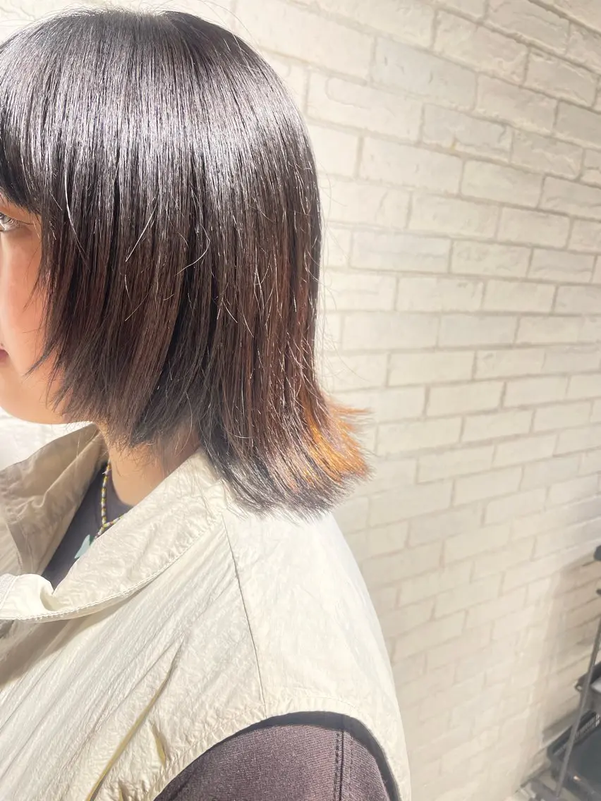 ミディアム 顔まわりレイヤー 顔周りカット レイヤーカット 小野寺 もものヘアスタイル