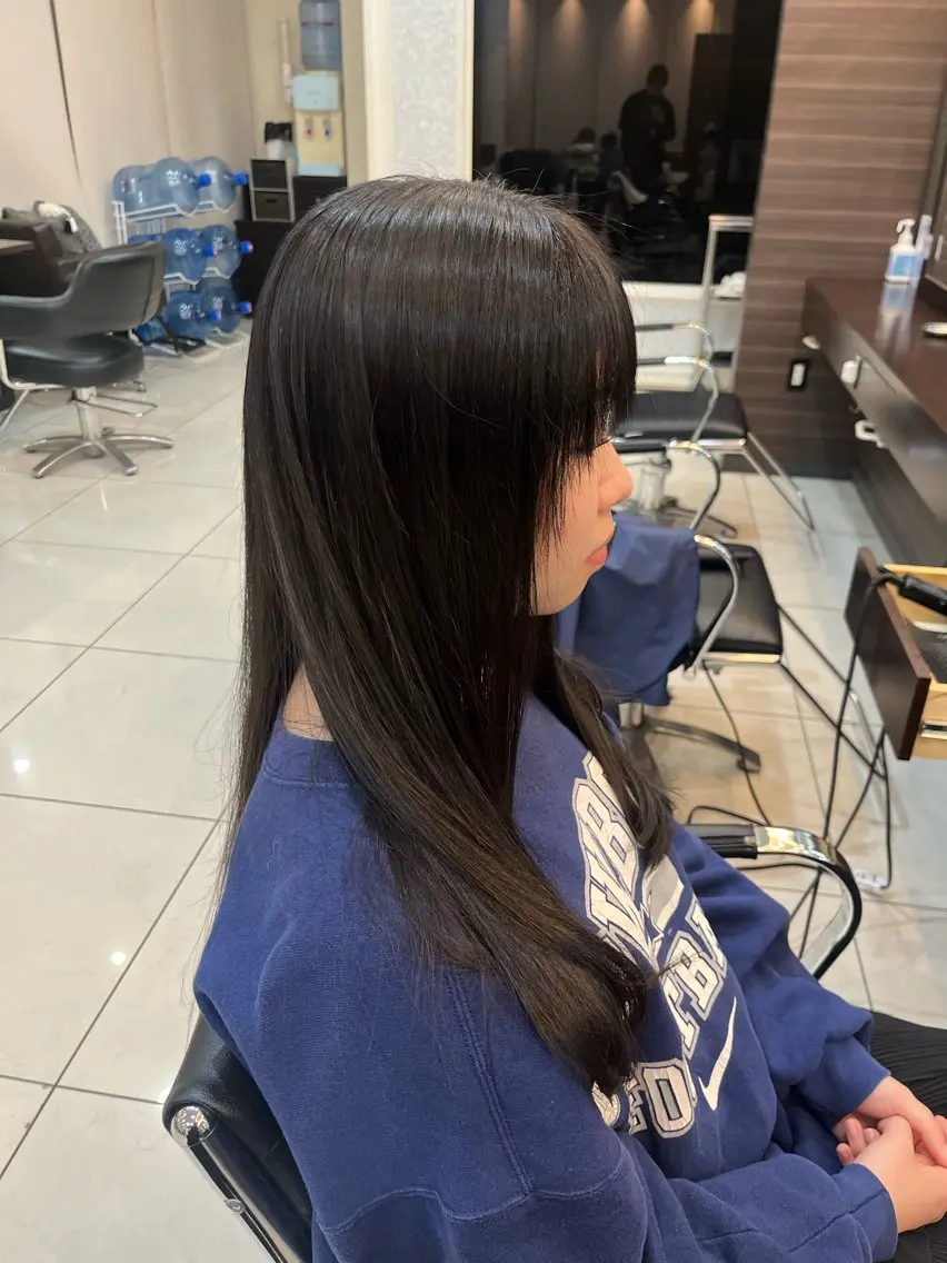 カラー 盛れる顔周り✨韓国式 レイヤーkanatoのヘアスタイル
