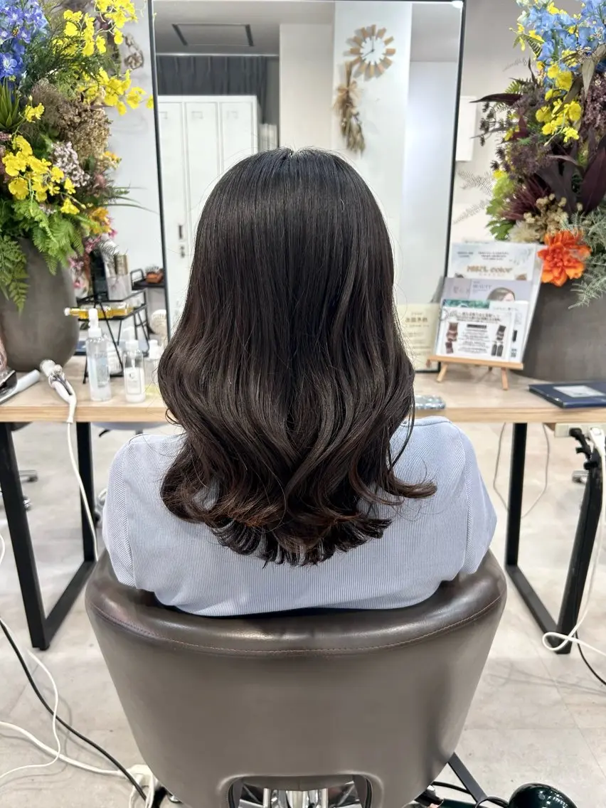 ミディアム トリートメント 光を纏うツヤ感ロング Natsuki🤍のヘアスタイル