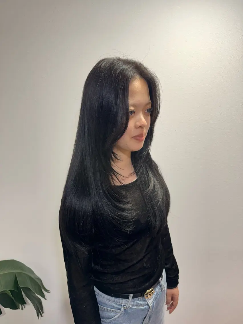 ロング レイヤーカット ロング Aioon 原 美莉雅のヘアスタイル