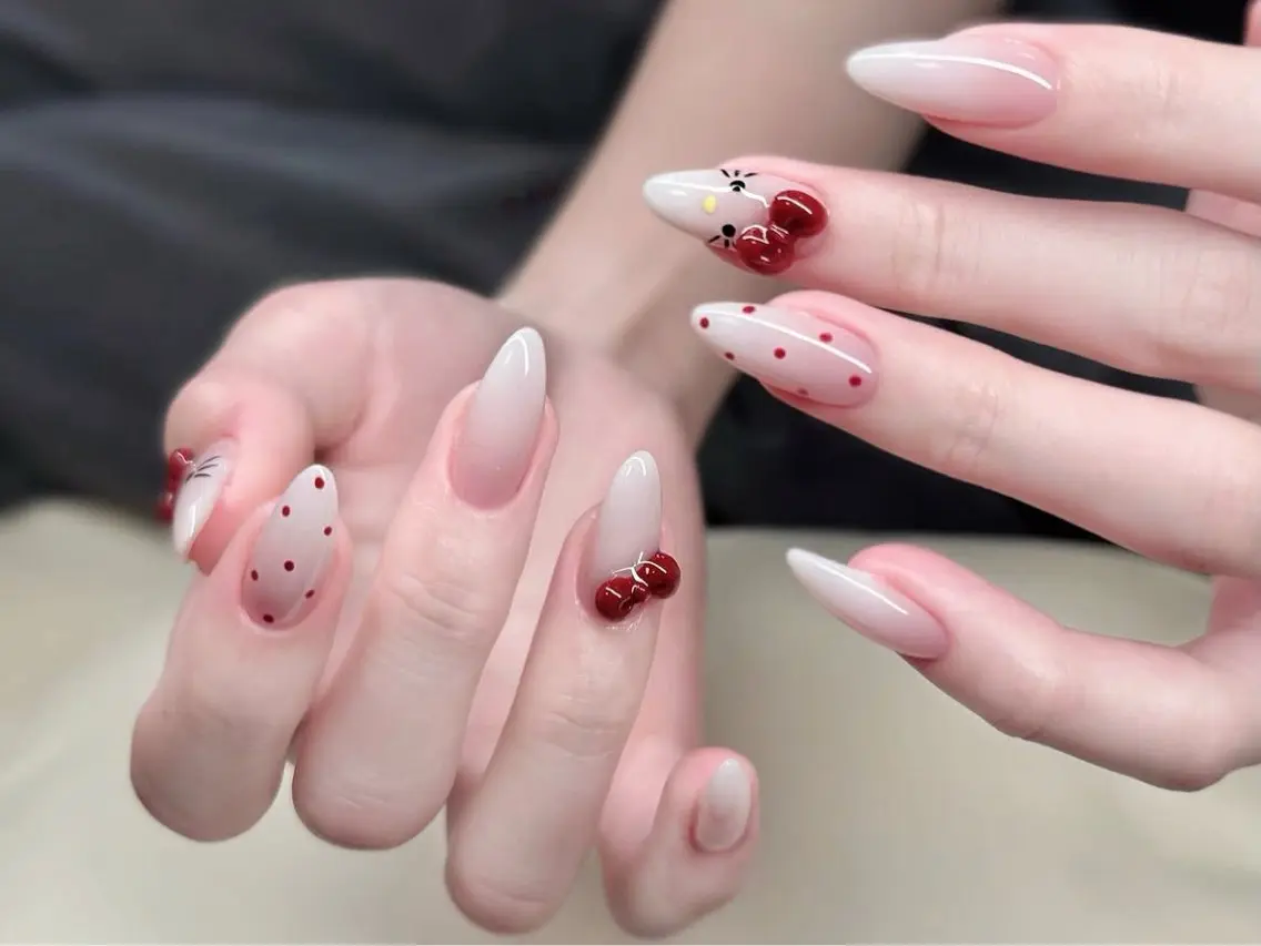 ネイル オーロラネイル チークネイル フットネイル フレンチネイル ジェルネイル ハンドネイル ハンドケア NEW NAIL💞 yukiのネイルデザイン