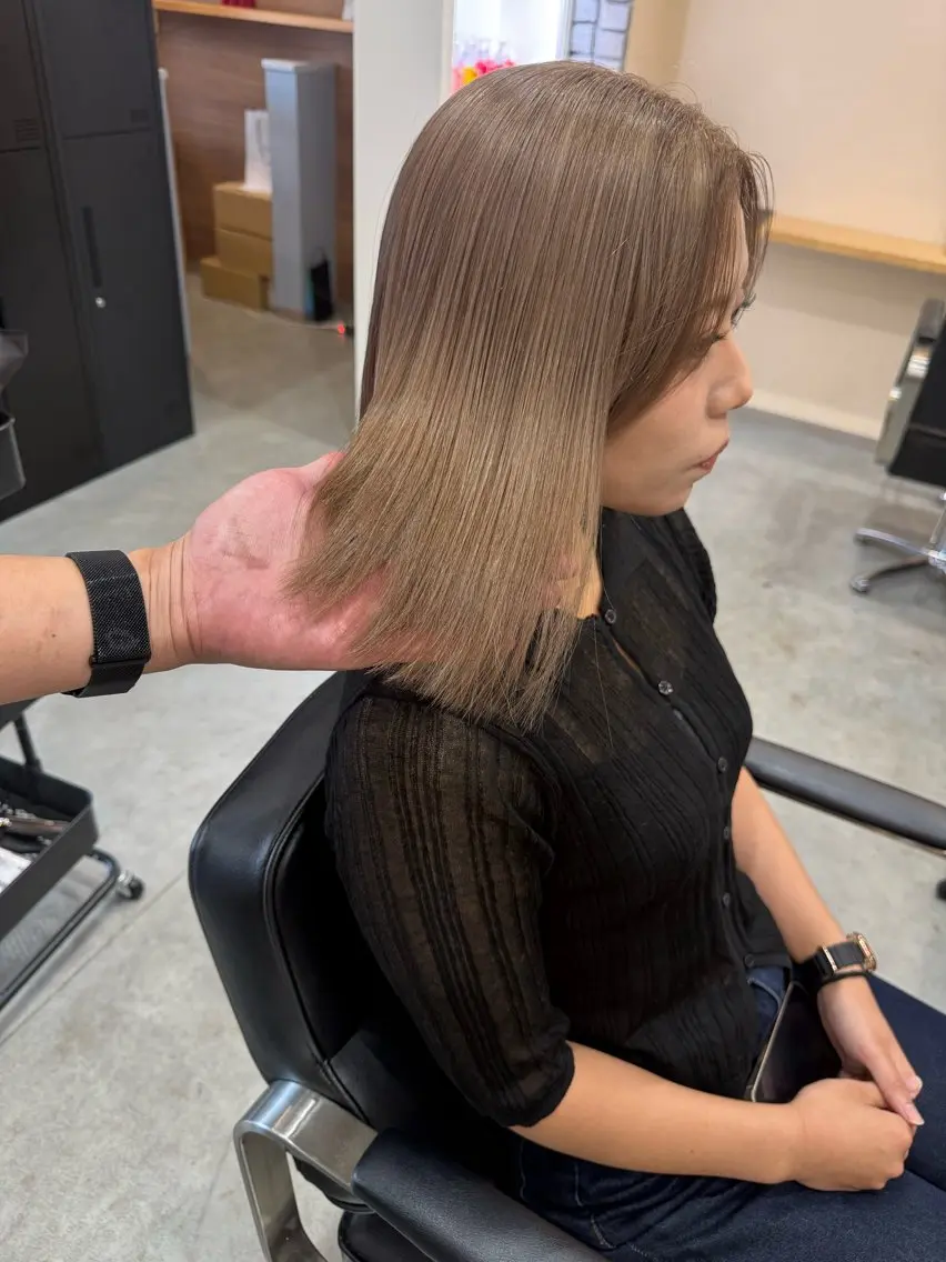 ミディアム ヘアカラー suii..hair designのヘアスタイル