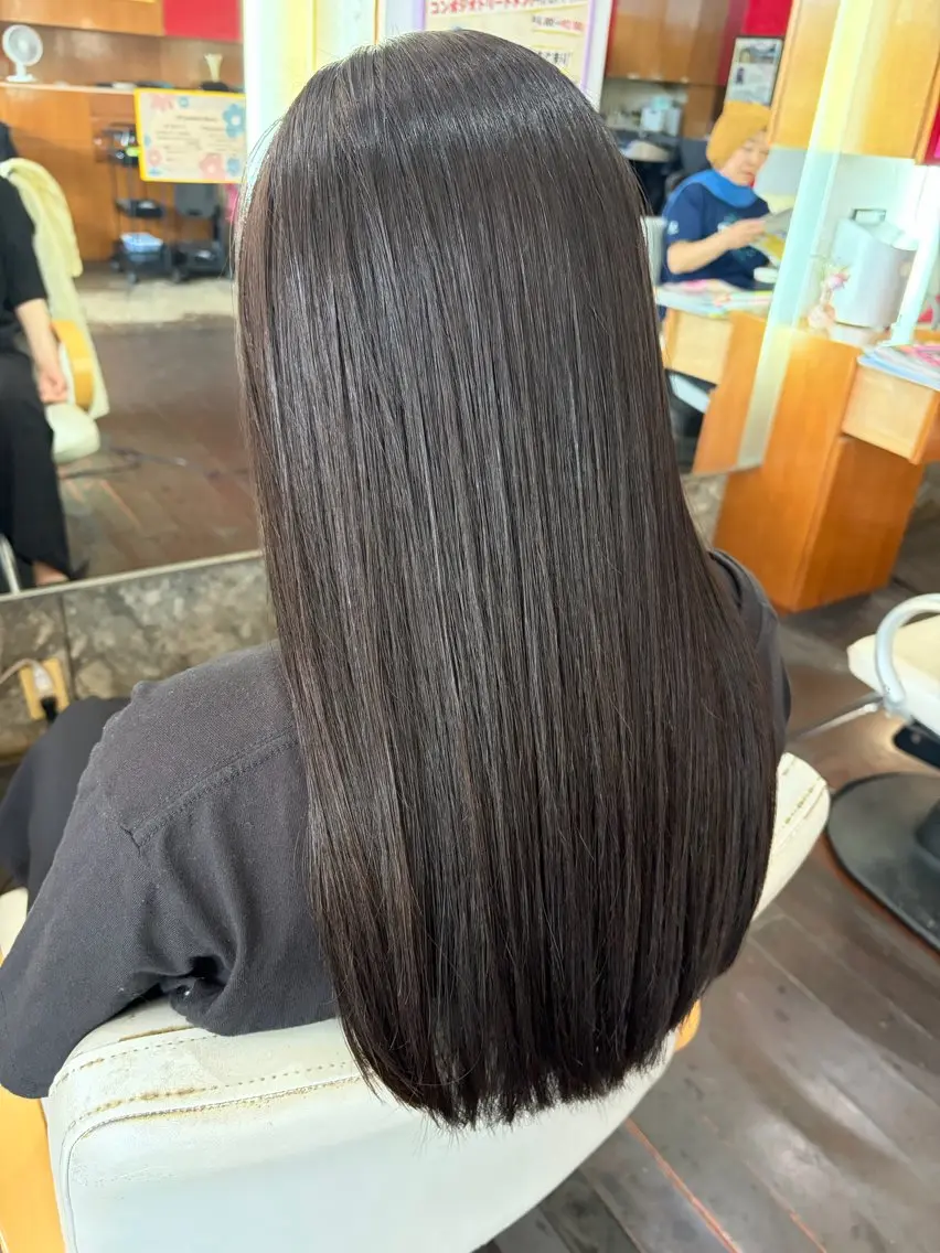 ロング 縮毛矯正 トリートメント ヘッドスパ 美容室ARKS 黒田杏奈のヘアスタイル