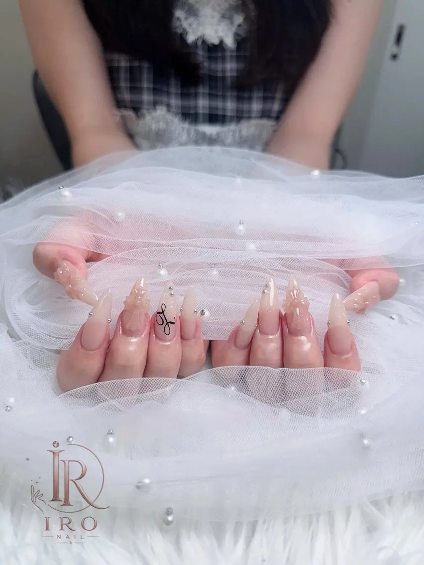 ネイル ハンドネイル iro nailのネイルデザイン