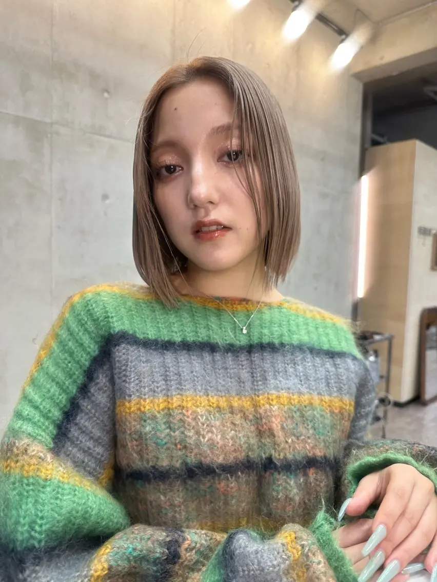 ショート カラー ベージュカラー ブリーチ ブラウンカラー ケアブリーチ グレージュ カット ヘアカラー トリートメント カットモデル募集中 ／HARUKA🎀のヘアスタイル
