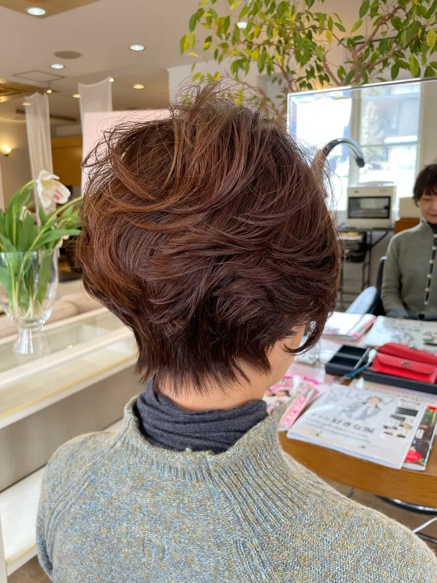 ショート カラー パーマ カット トリートメント ヘッドスパ 小酒井 智洋のヘアスタイル