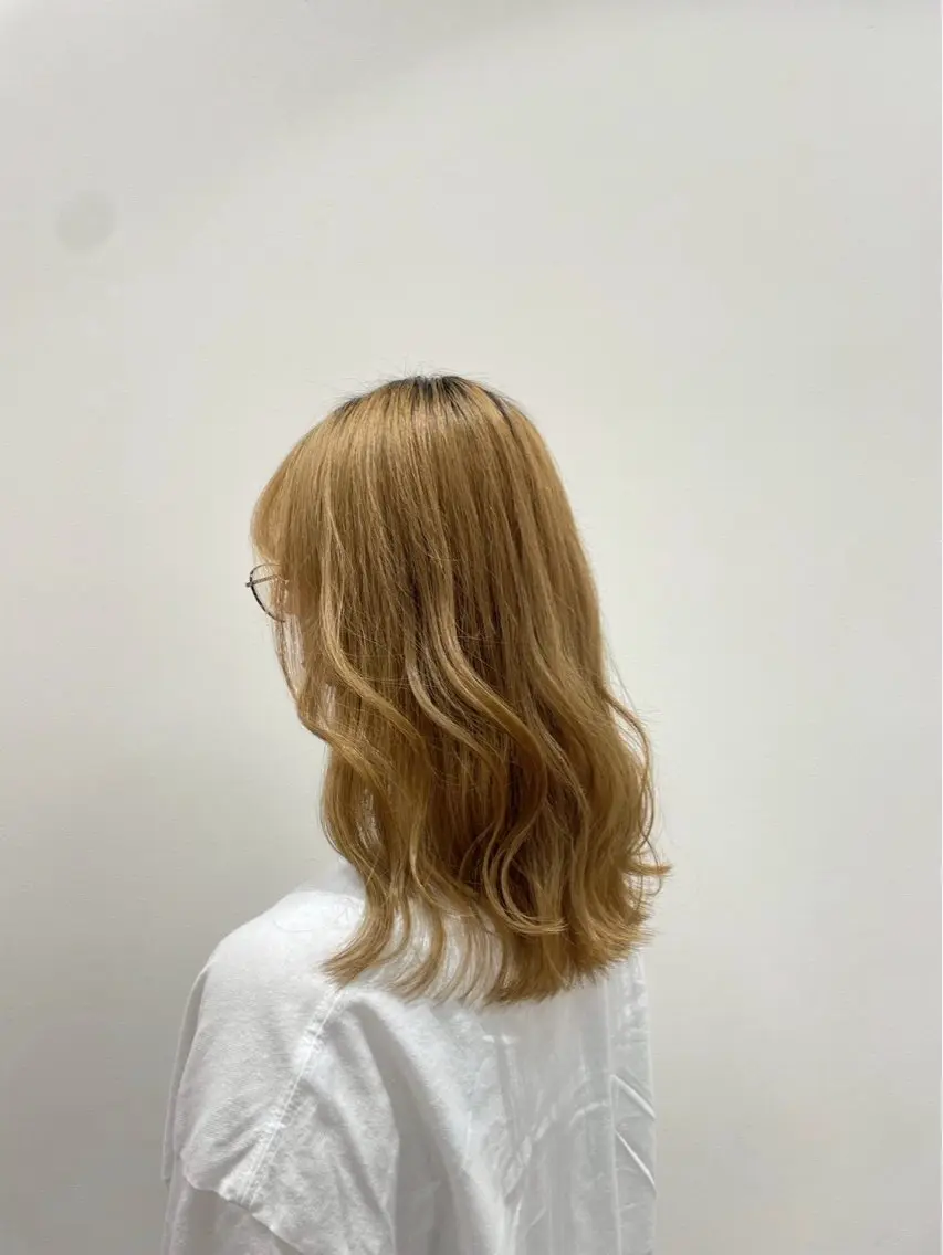 セミロング ヘアセット 🎨ハイトーン🌈 ゆうなのヘアスタイル
