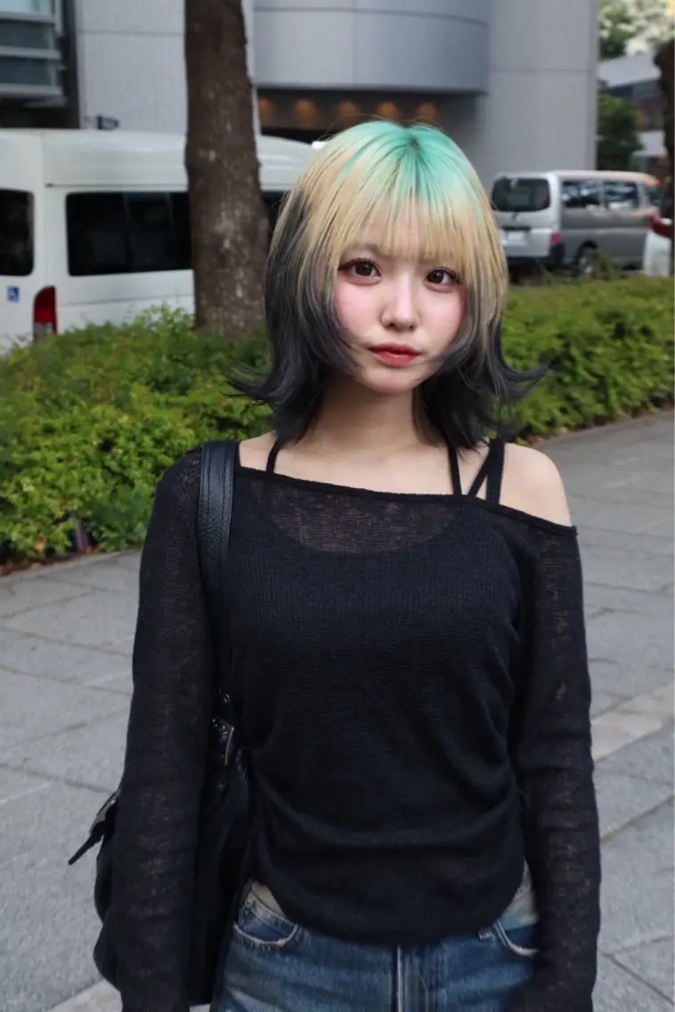 ミディアム カラー ヘアカラー レイヤー/ブリーチ iwamiya岩見谷のヘアスタイル