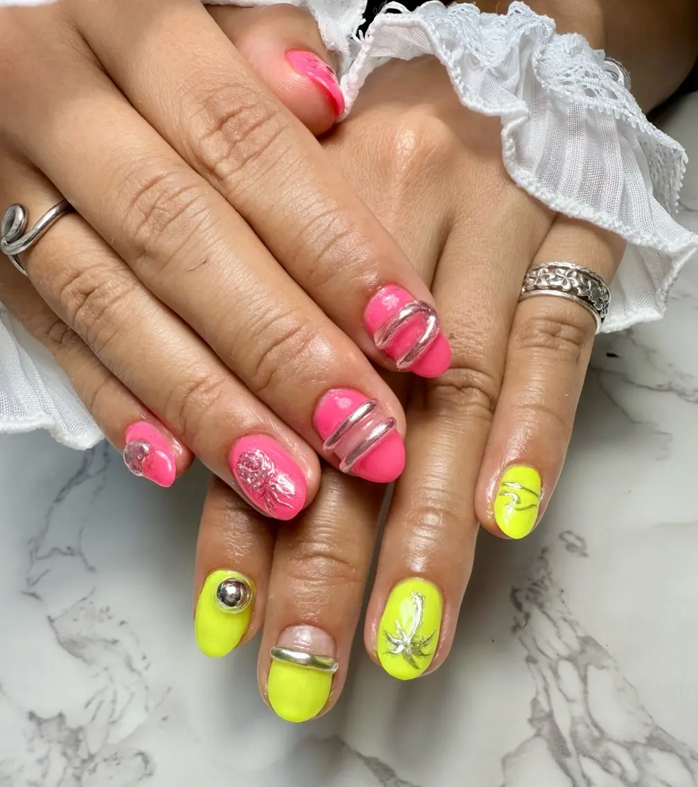 ネイル アートネイル チークネイル フレンチネイル 氷ネイル・うるうるネイル キラキラネイル Mai’s nailのネイルデザイン