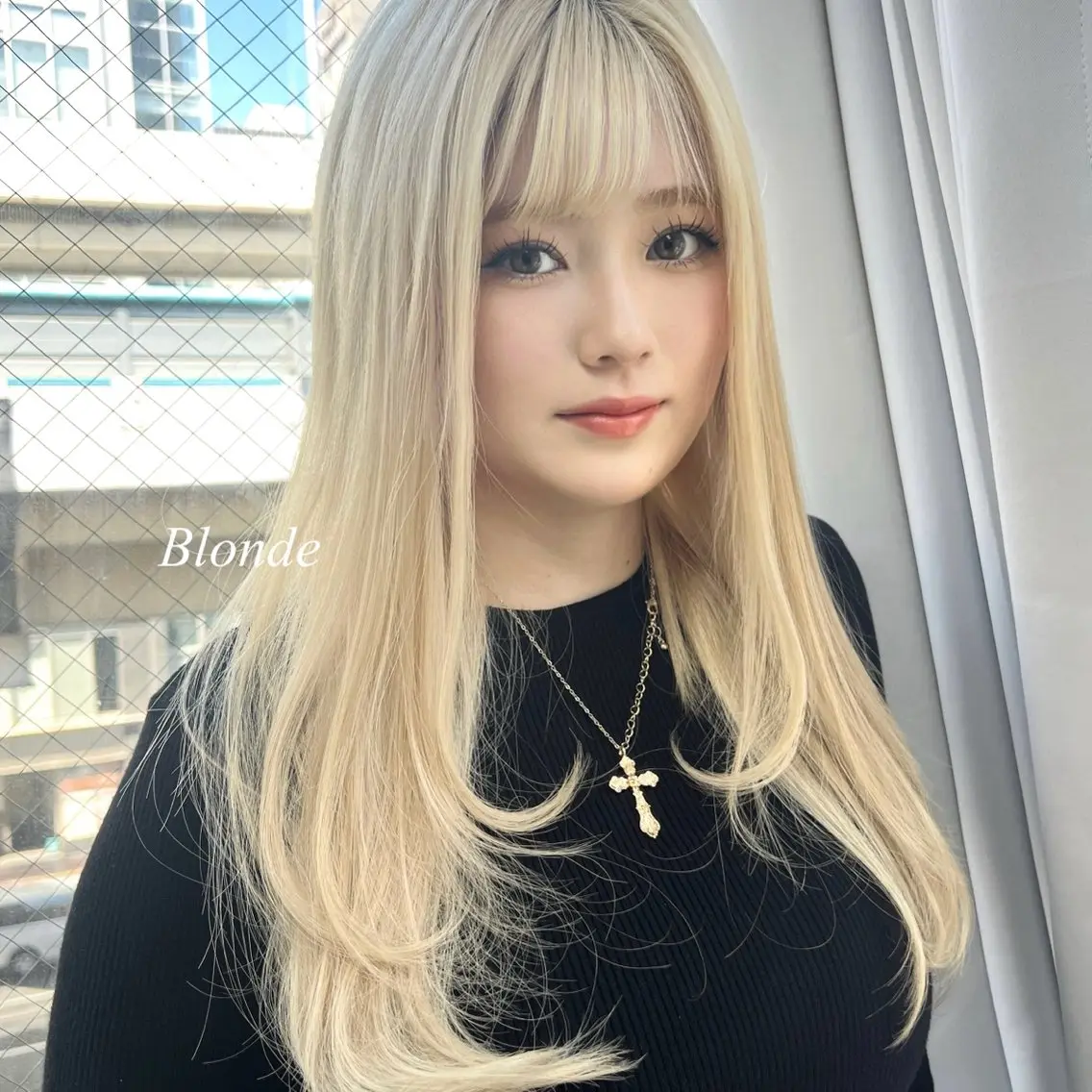 ロング カラー シールエクステ ハイトーンカラー エクステ ヘアカラー トリートメント シールエクステ特化 ハイトーン、NANAのヘアスタイル
