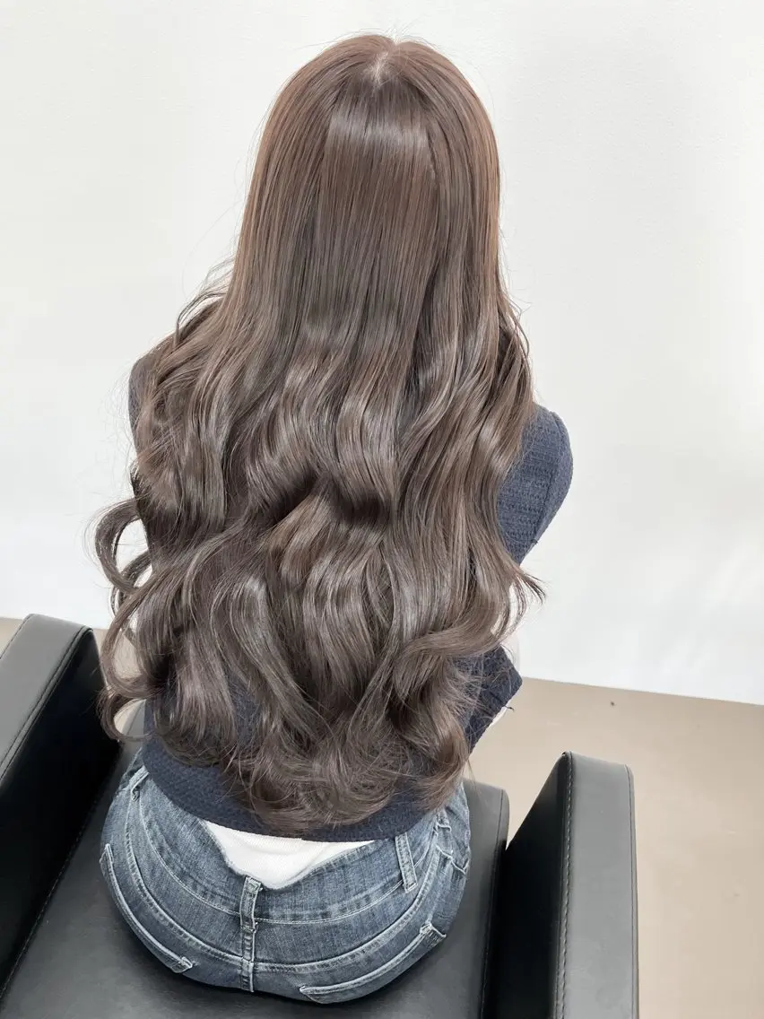 ロング カラー 透明感カラー グレージュ ラベンダーカラー ラベンダーグレージュ ラベンダーグレー 神戸ボブ✂️ ioe三宮/田 伸佳のヘアスタイル