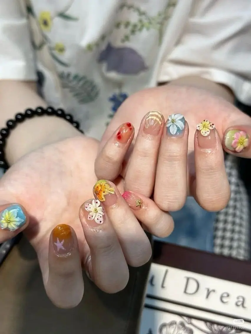 ネイル チークネイル フットネイル フレンチネイル グラデーション 韓国ネイル YUKI NAILのネイルデザイン