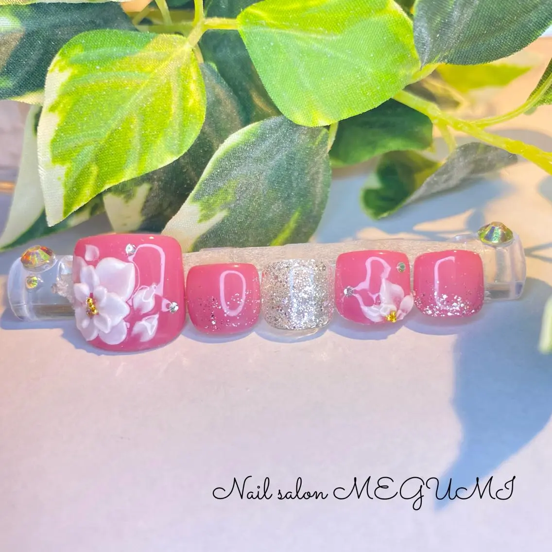 ネイル フラワーネイル Nail salon MEGUMIのネイルデザイン