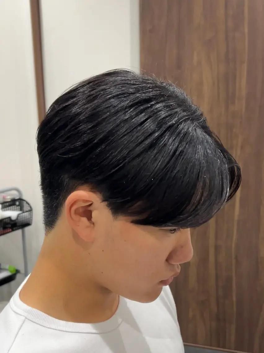 ミディアム メンズ センターパート 縮毛矯正 福井 太暉のヘアスタイル