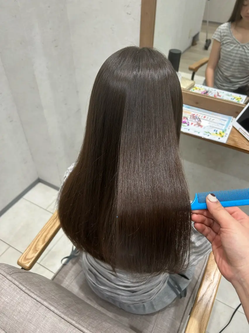セミロング 縮毛矯正 櫻井 愛留のヘアスタイル