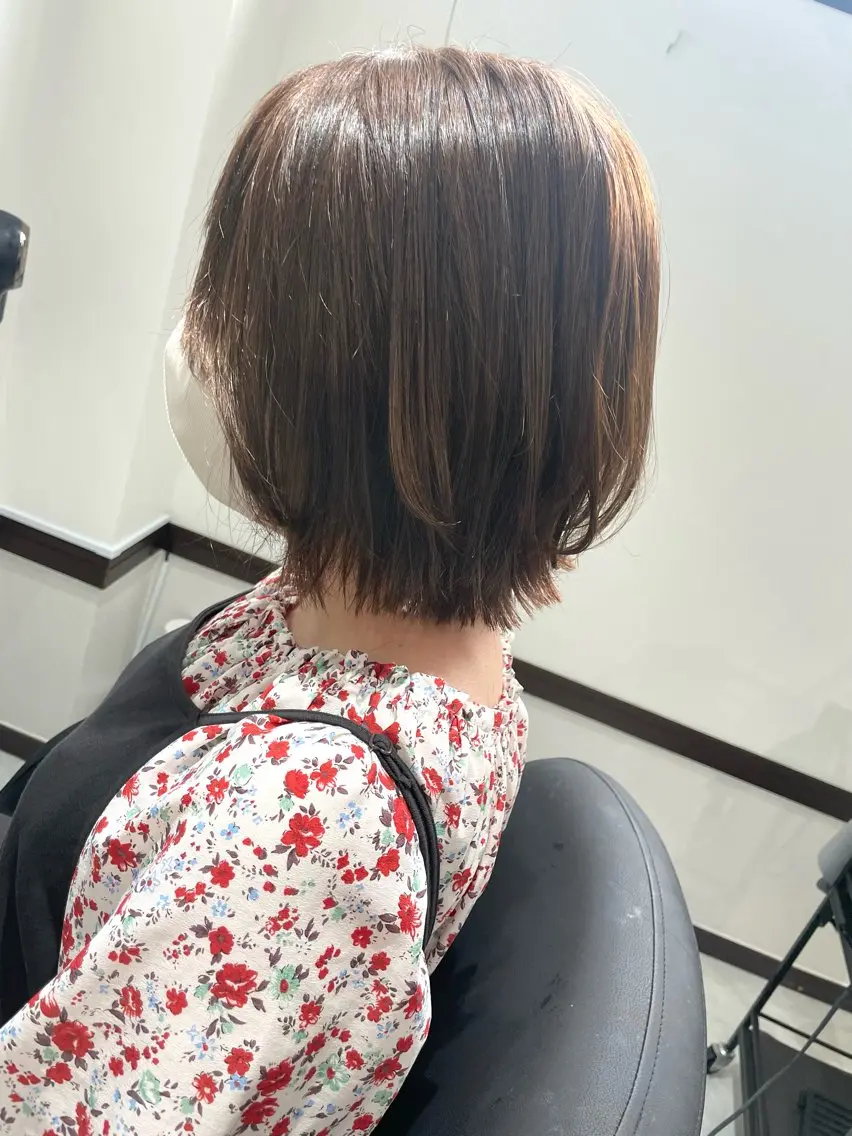 ミディアム カラー ボブ くびれヘア カット ヘアカラー 寺本 早希のヘアスタイル
