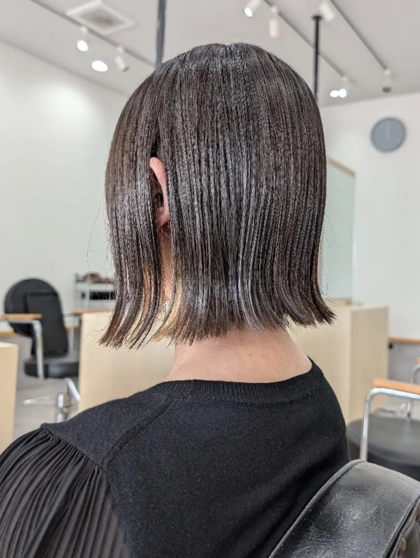 ミディアム カラー 切りっぱなしボブ ボブ 外ハネヘア 髪質改善/ 上村旺武のヘアスタイル