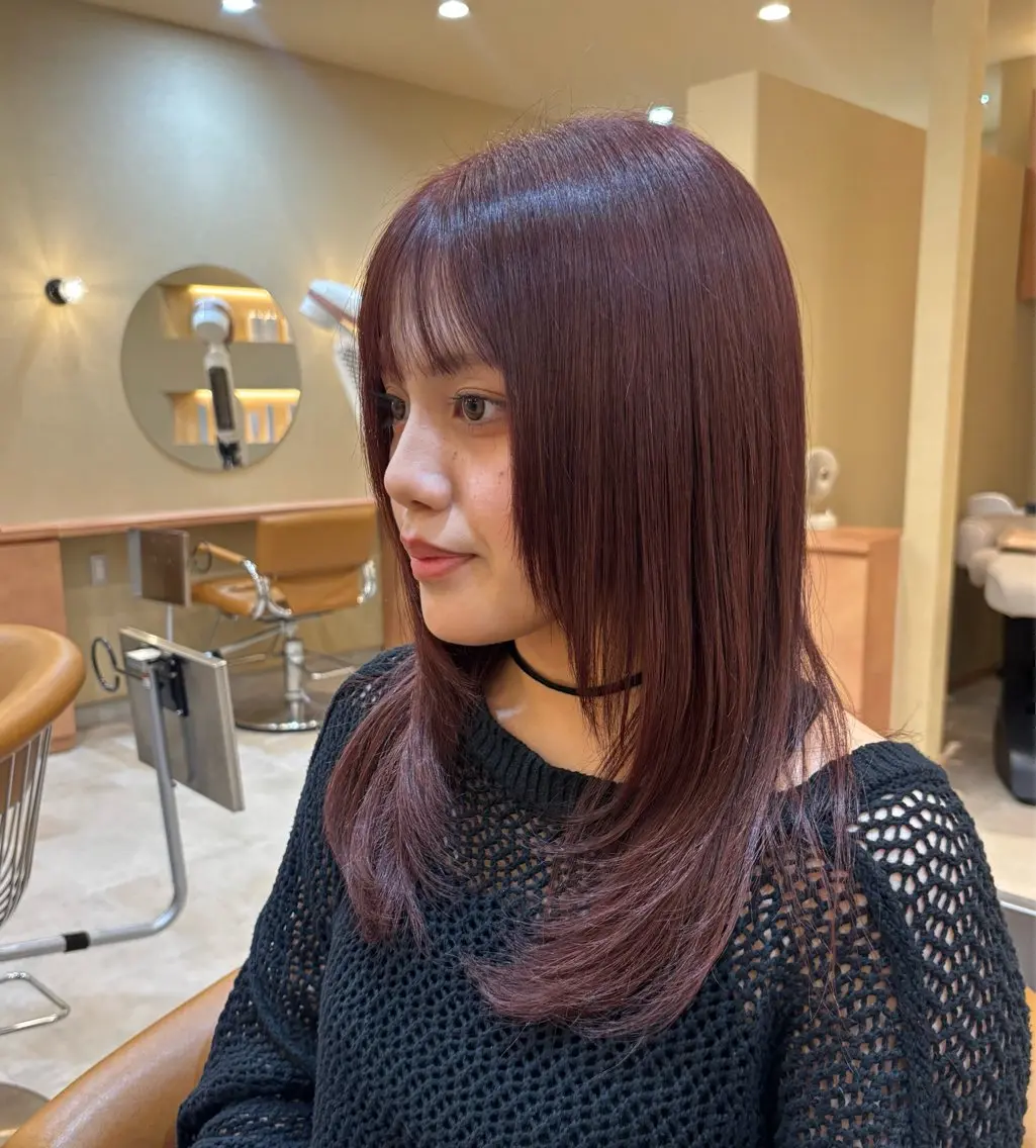セミロング ヘアカラー 若杉 百音のヘアスタイル