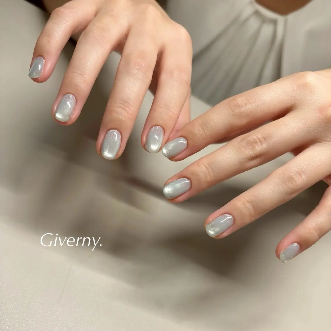 ネイル マグネットネイル オフィスネイル ハンドネイル Giverny .のネイルデザイン