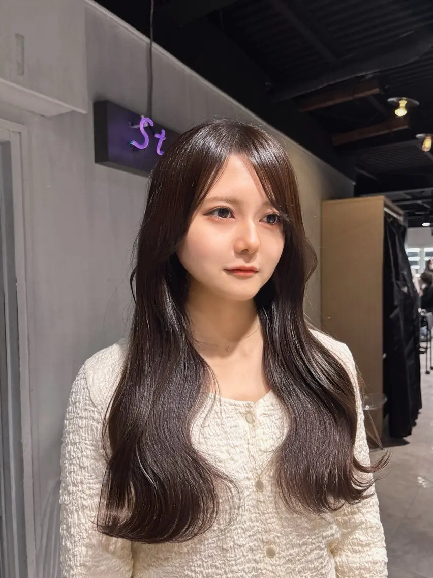 ロング 韓国風カラー 卒業式のヘアスタイル ハッシュカット 韓国風ヘア レイヤーカット MEI🎀レイヤー 🎀韓国styleのヘアスタイル