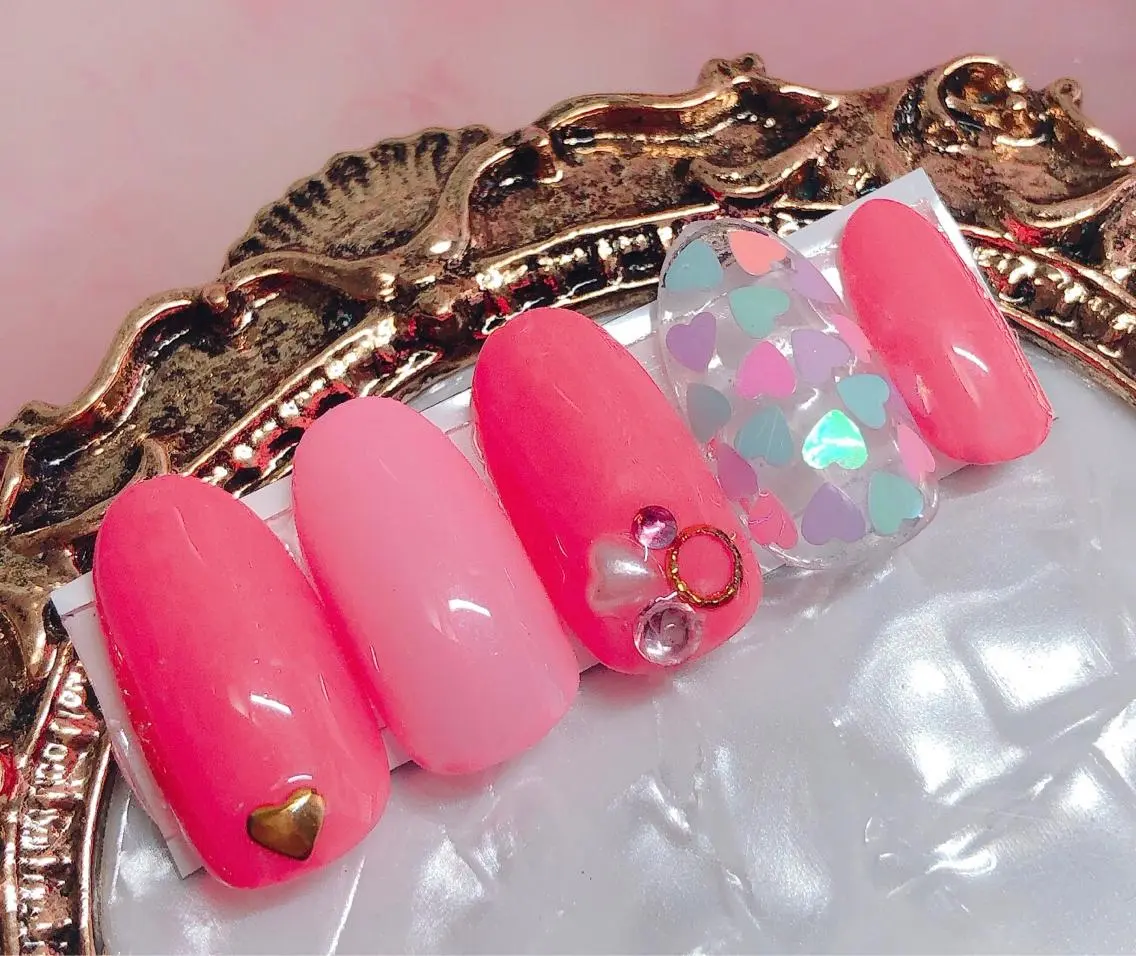 ネイル ハンドネイル CROWN プライベートサロンのネイルデザイン