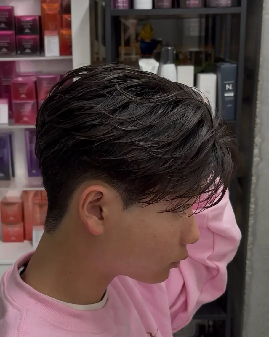 【✨️イチオシメニュー✨️⠀】メンズフェザーパーマ+カット+1stepトリートメント付の写真