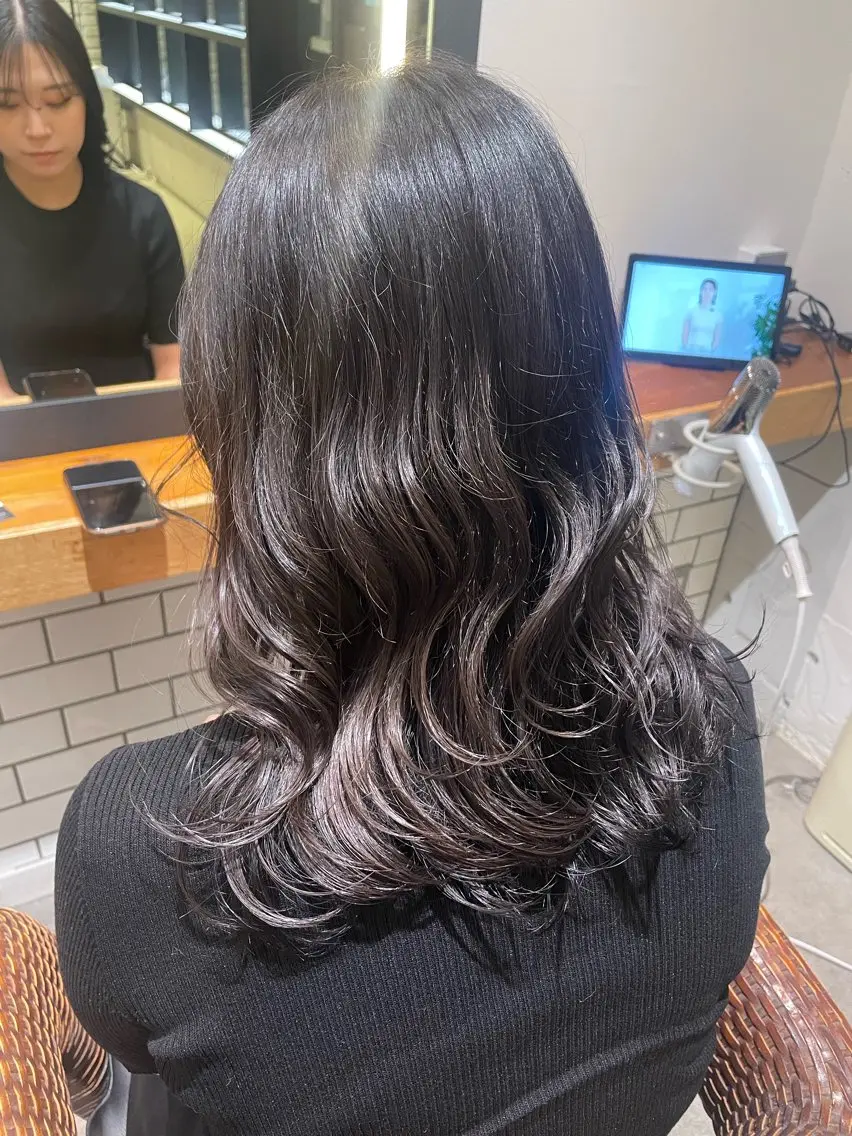 セミロング カラー 暖色カラー🤎Red Neo meiのヘアスタイル