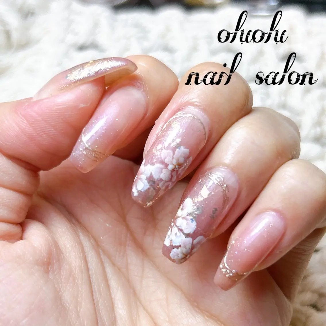 【hand】ソフトジェル無料✨✨ハンドネイルお花デザイン🌼片手一本ずつ🌸✨の写真