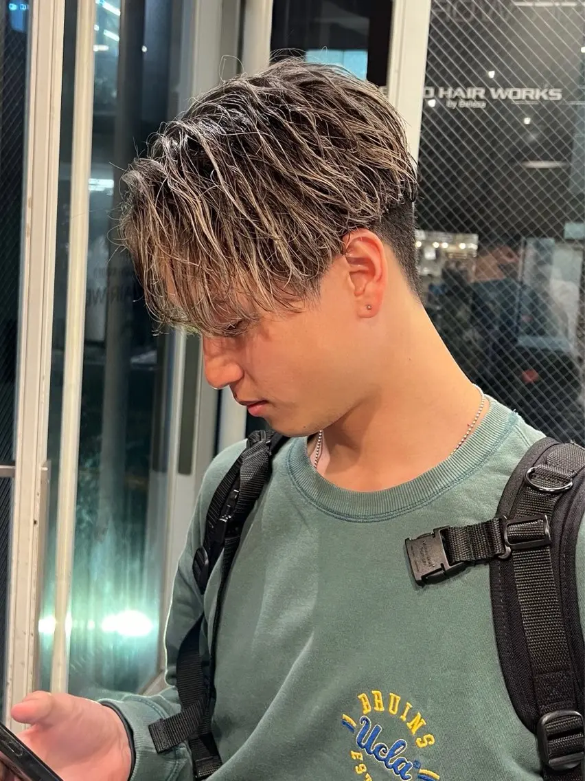 メンズ メンズハイライト メンズメッシュ カット ヘアカラー トリートメント メンズ特化/パーマ/ メッシュ/竜成のヘアスタイル