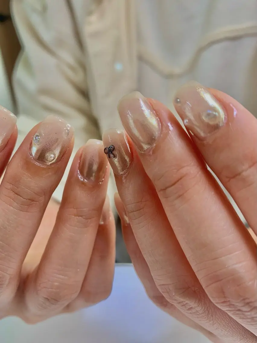 ネイル グラデーション ミラーネイル ワンカラーネイル is..nail 🌷sonokoのネイルデザイン