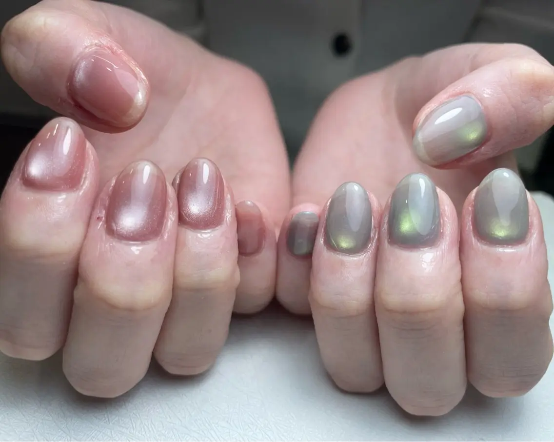 ネイル チークネイル フレンチネイル ジェルネイル ラメ(グリッター) ラメグラデーション MEO NAIL 中野 研修ネイリストのネイルデザイン