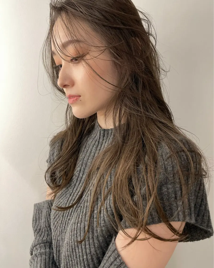セミロング カラー グレージュ レイヤーカット カット ヘアカラー トリートメント 透明感カラー* レイヤー/清水大地のヘアスタイル