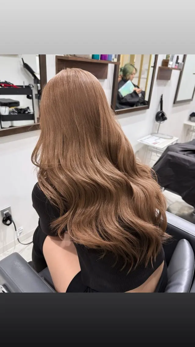 🆕新メニュー✨ワンブリーチ+カラー+トリートメント✨の写真