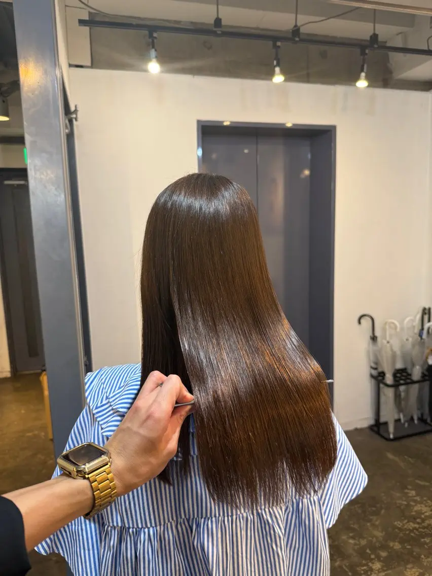 セミロング カット ヘアカラー トリートメント 縮毛矯正/レイヤー カット⭐️SHOTAのヘアスタイル