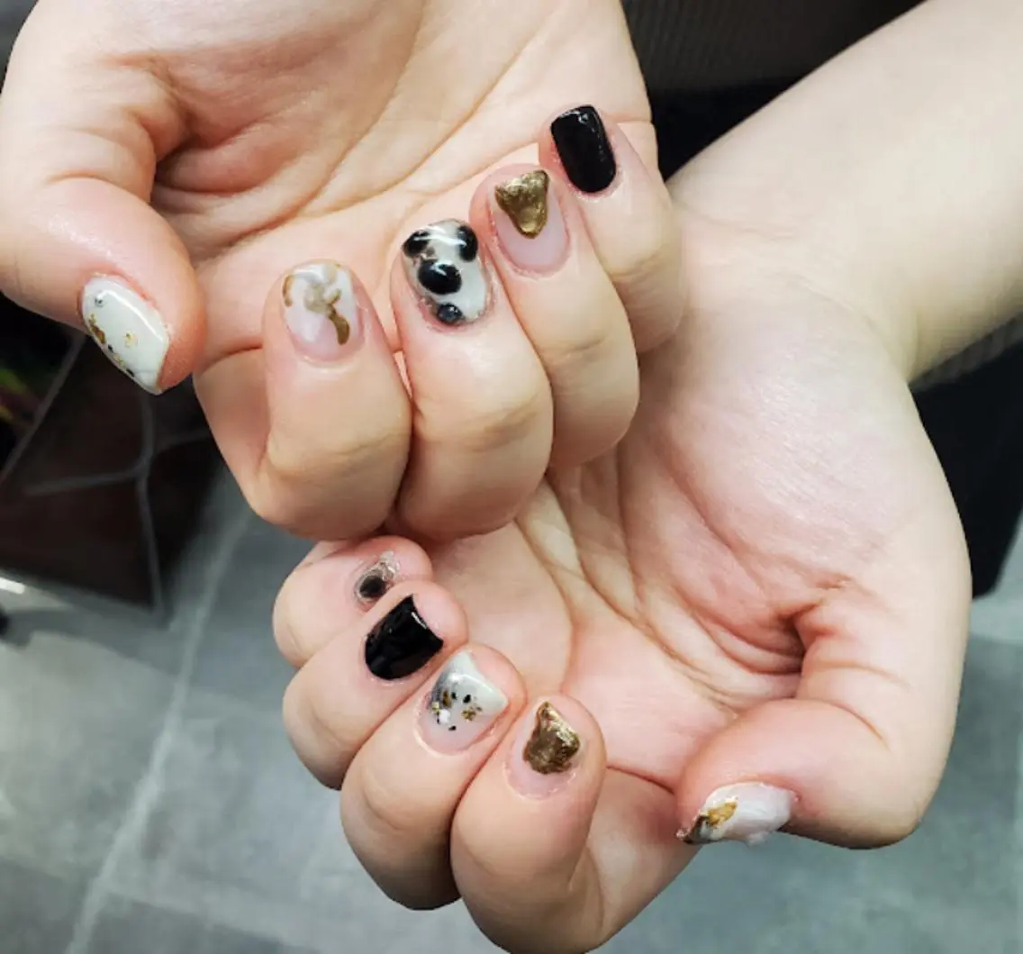 ネイル アートネイル ジェルネイル ミラーネイル ニュアンスネイル スカルプネイル nailstudio eviz新宿店のネイルデザイン