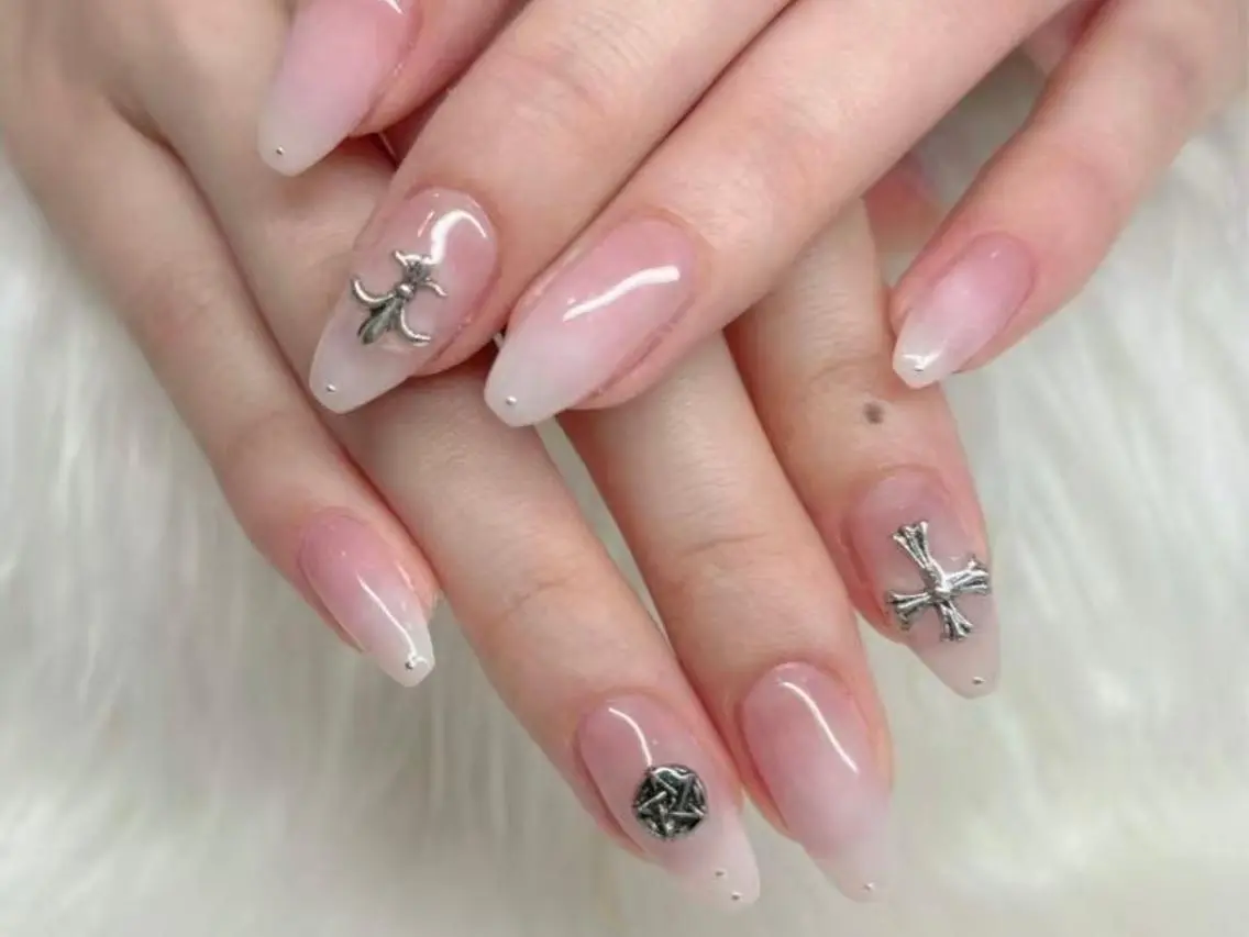 ネイル ハンドネイル ハンドケア Hana Bloom Nail💜Akiのネイルデザイン