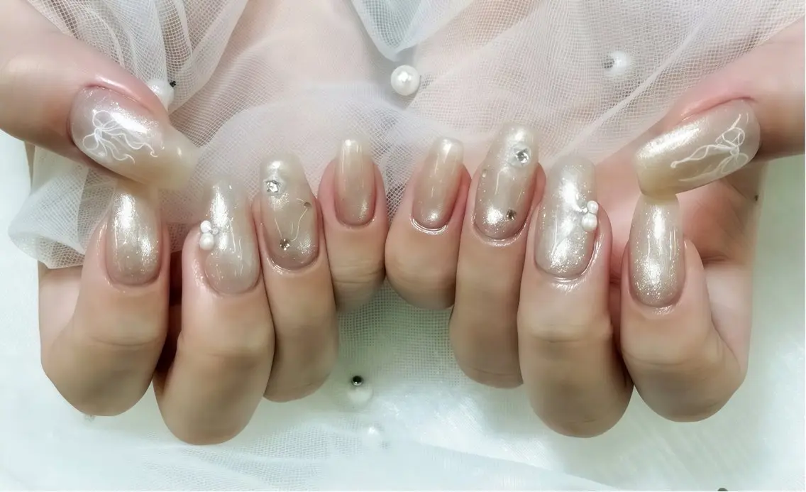 ネイル ハンドネイル RUBYネイルサロン 9Caratsのネイルデザイン