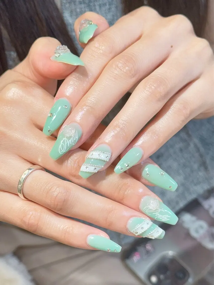 ネイル ハンドネイル ハンドケア 🦋Yumi Nail🦋Momoのネイルデザイン