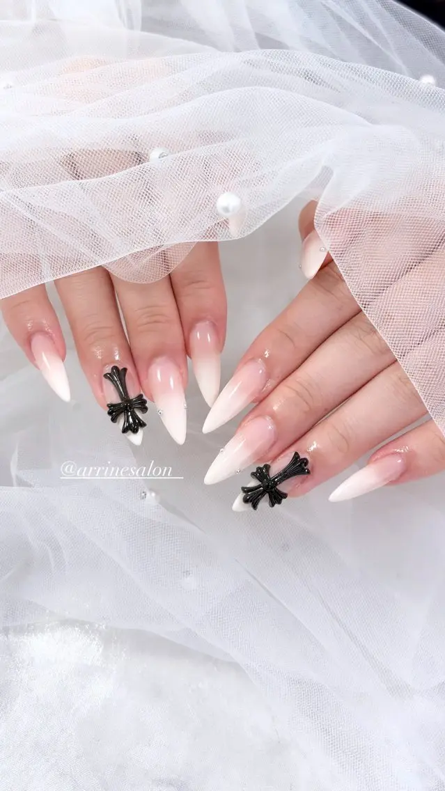 ネイル ハンドネイル akari🎀 京橋 ARRINEのネイルデザイン