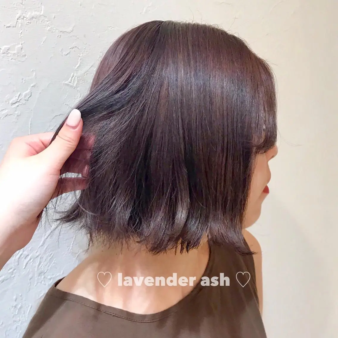 ミディアム 天神最安値エクステ カラーレイヤーカットのヘアスタイル