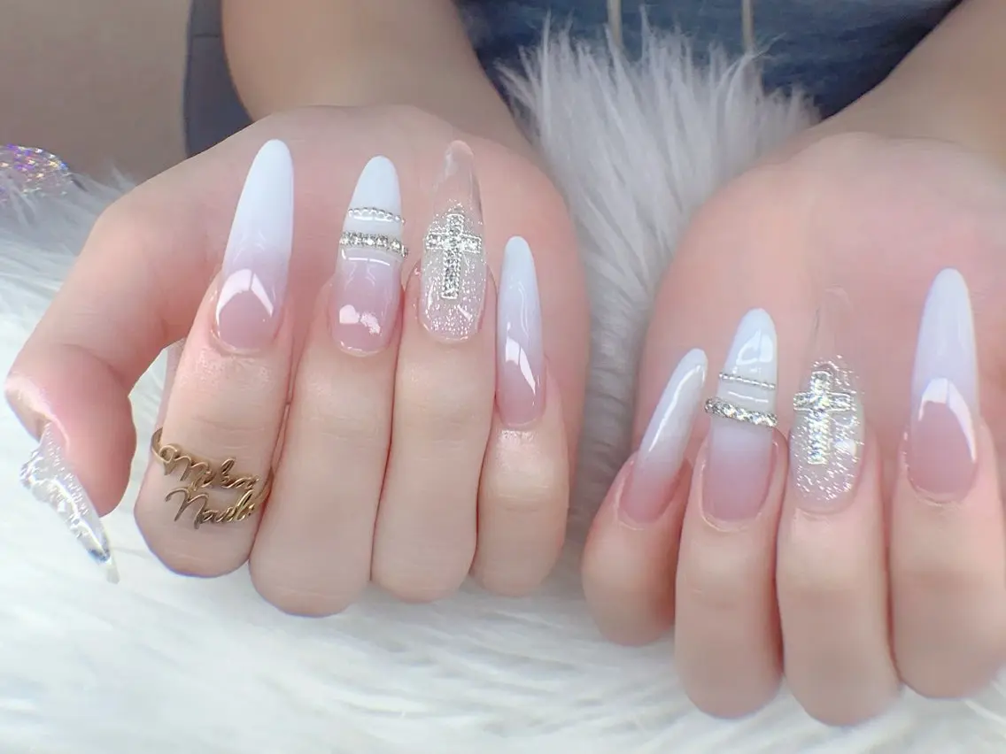 ロング 韓国風ヘア ハンドネイル ハンドケア Mika Nail 池袋のネイルデザイン